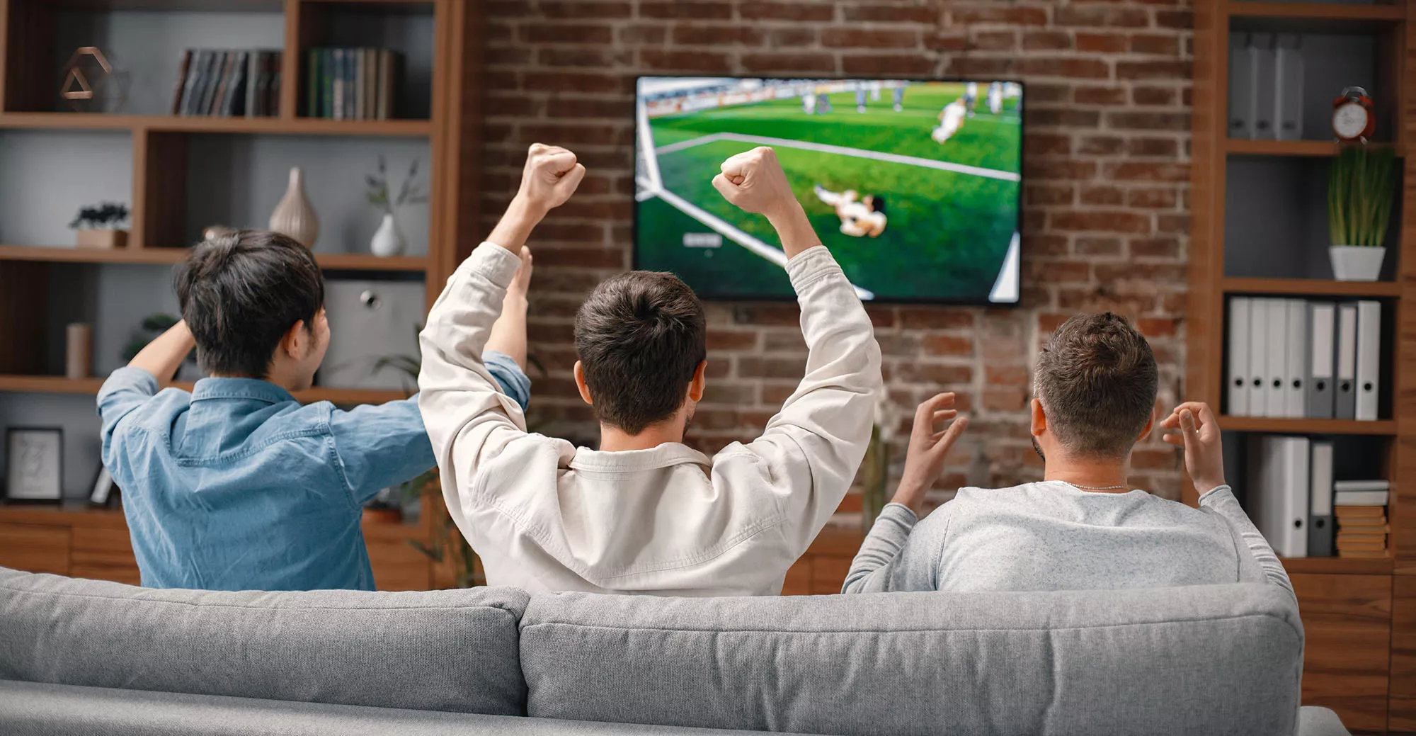 Qué tan sostenibles son los nuevos televisores y cómo influyen en el consumo eléctrico del hogar